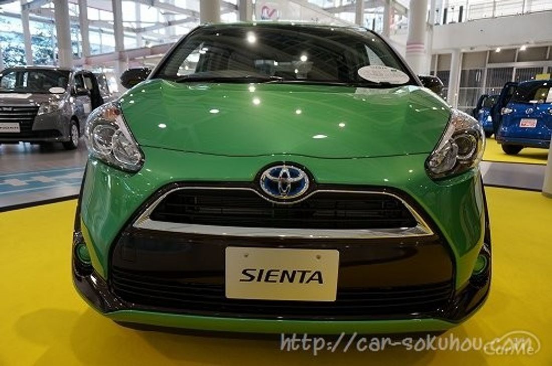 トヨタ シエンタ 2015