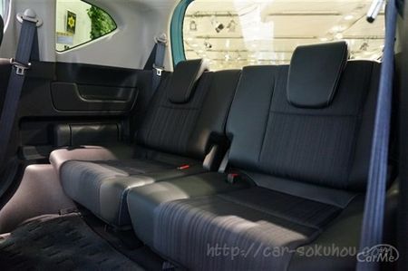 フリードの3列目シート画像インプレ 広さ 座り心地はどうだった 車ニュース 中古車情報 中古車検索なら 車選びドットコム 車選び Com
