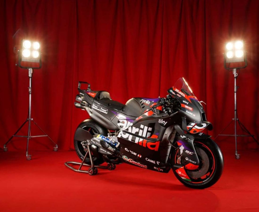 2024年シーズンのaprilia racingがキックオフ MotoGPのトップレベルで戦うためのRS-GP 24を…