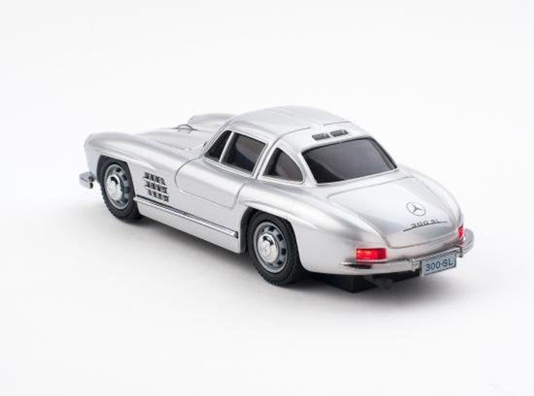 メルセデス・ベンツ 300SLマウス ミニカーつきキャンペーン開始