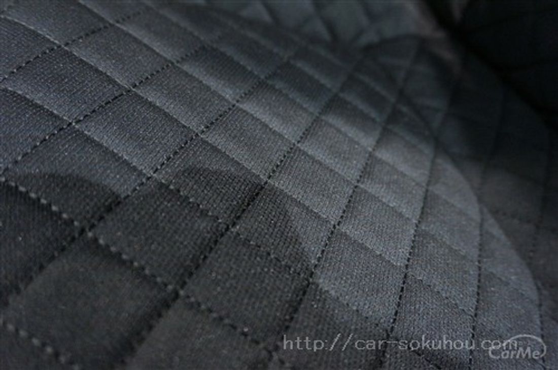 トヨタ C-HR 2017