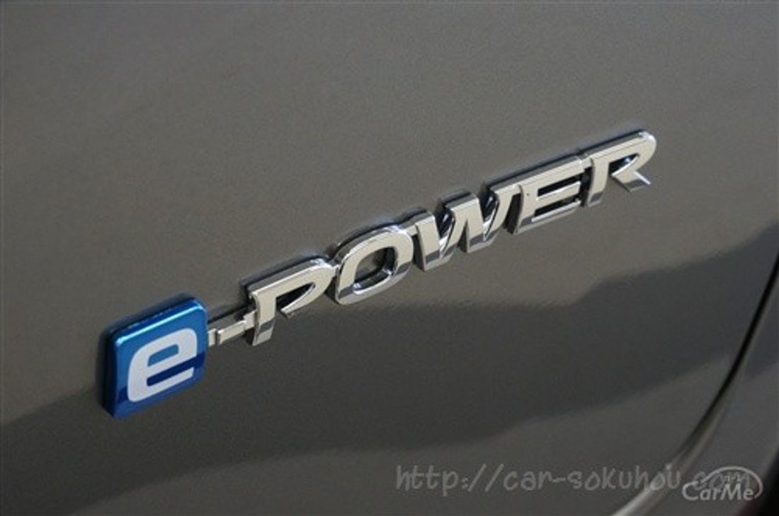 日産 ノート e-power 2016