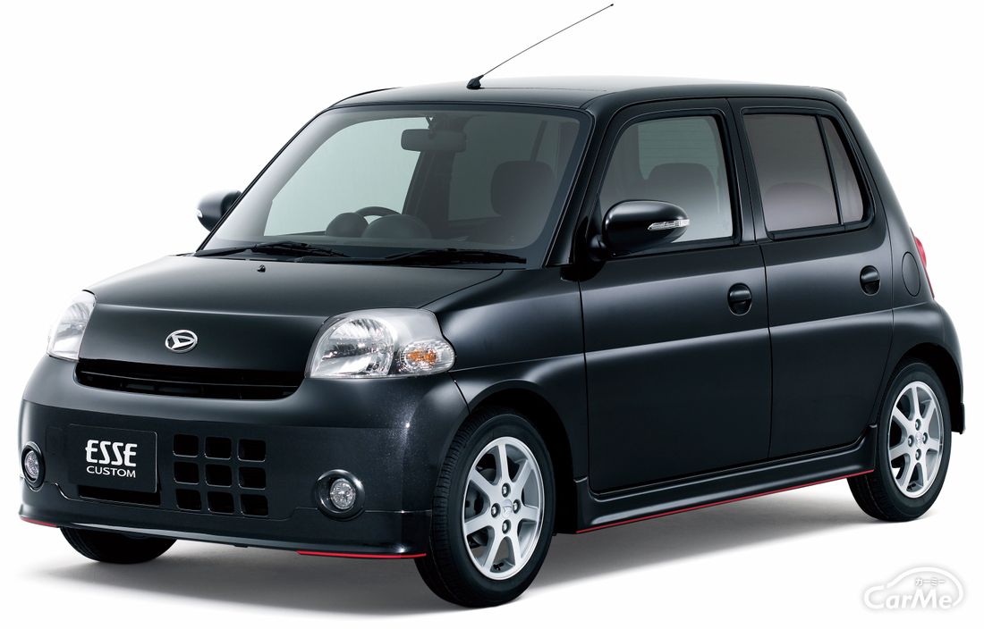 ダイハツ エッセの収納機能は利便性が抜群