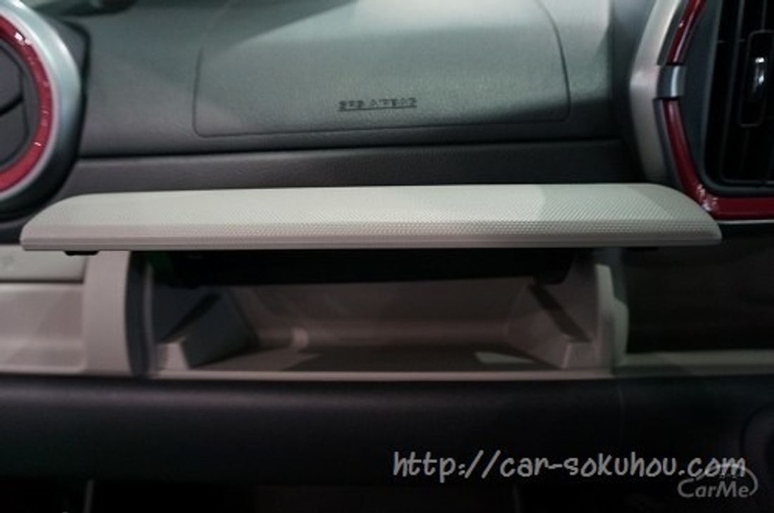 トヨタ パッソ 2016