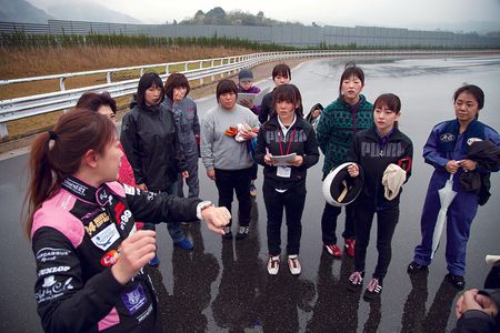 アヘッド Mazda Women in Motorsport Project 2015