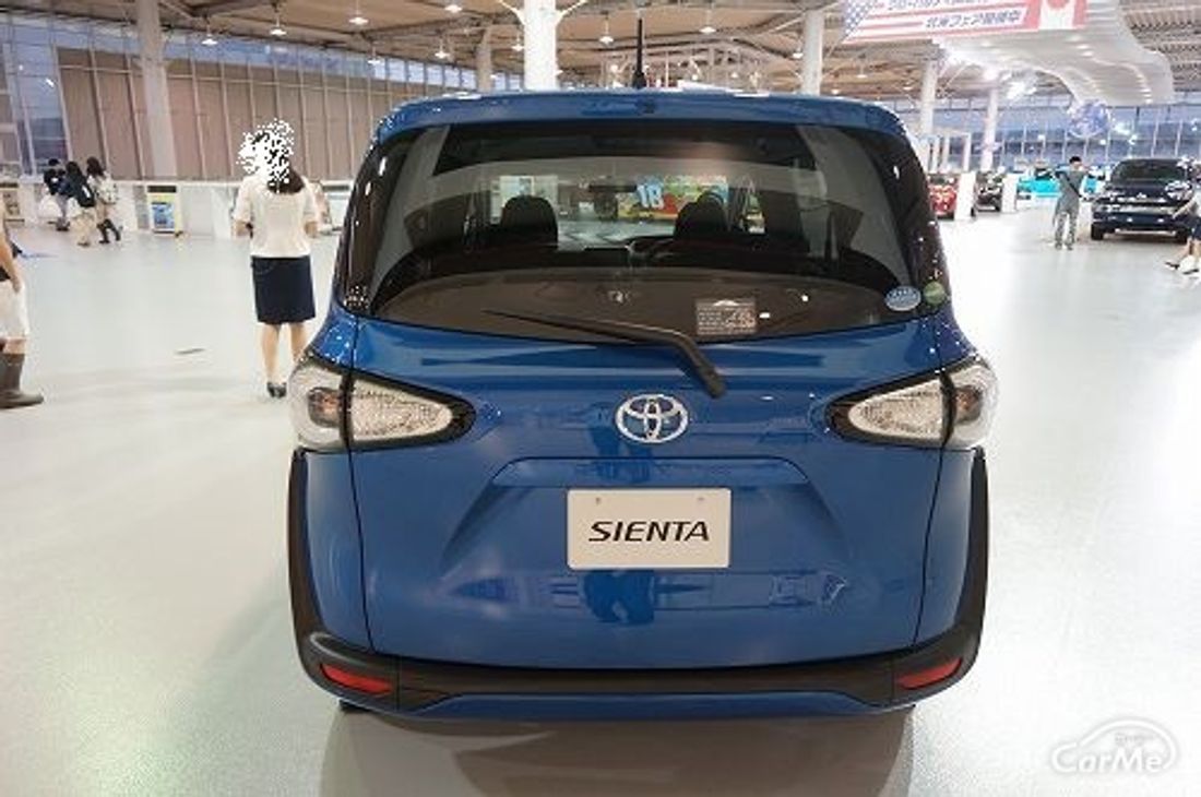 トヨタ シエンタ 2015