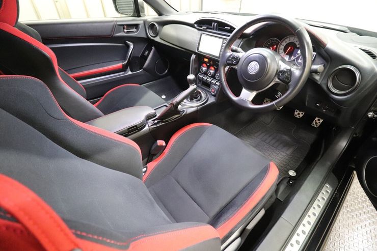H.28(2016)年 トヨタ 86 2.0 GT 6MT モデリスタエアロ&TRDエアロ ブラック 走行15,500k