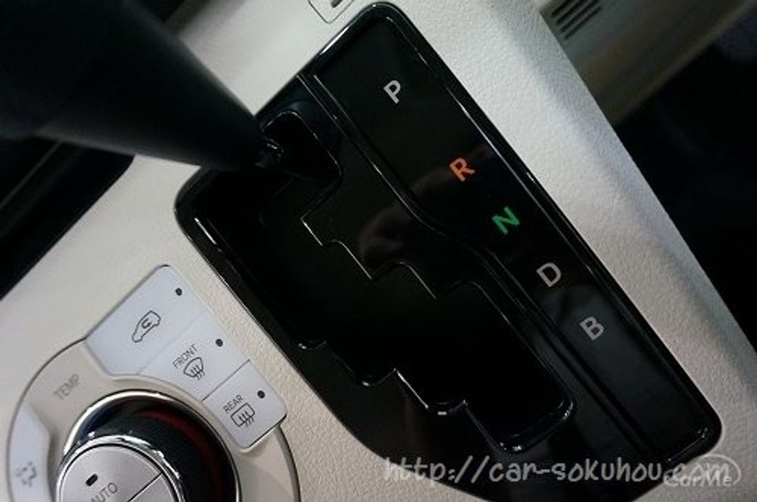 トヨタ シエンタ 2015