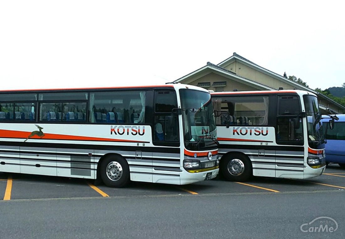 バス 駐車場