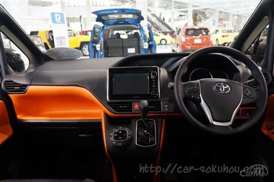 トヨタ ヴォクシー煌2 2016 ZSグレード