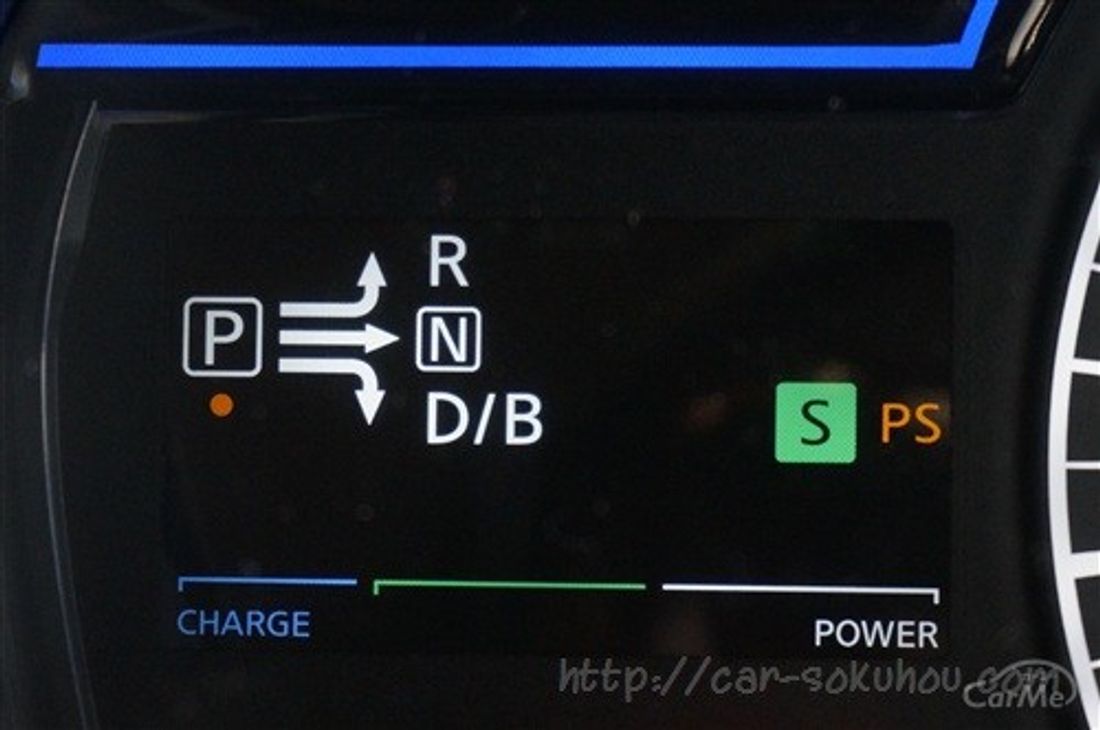 日産 ノート e-power 2016