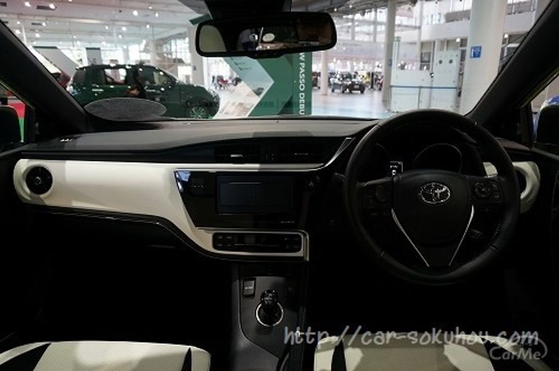 トヨタ オーリス ハイブリッド