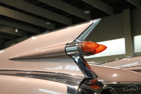デザインモチーフはロケット キャデラック エルドラドってどんな車 車ニュース 中古車情報 中古車検索なら 車選びドットコム 車 選び Com