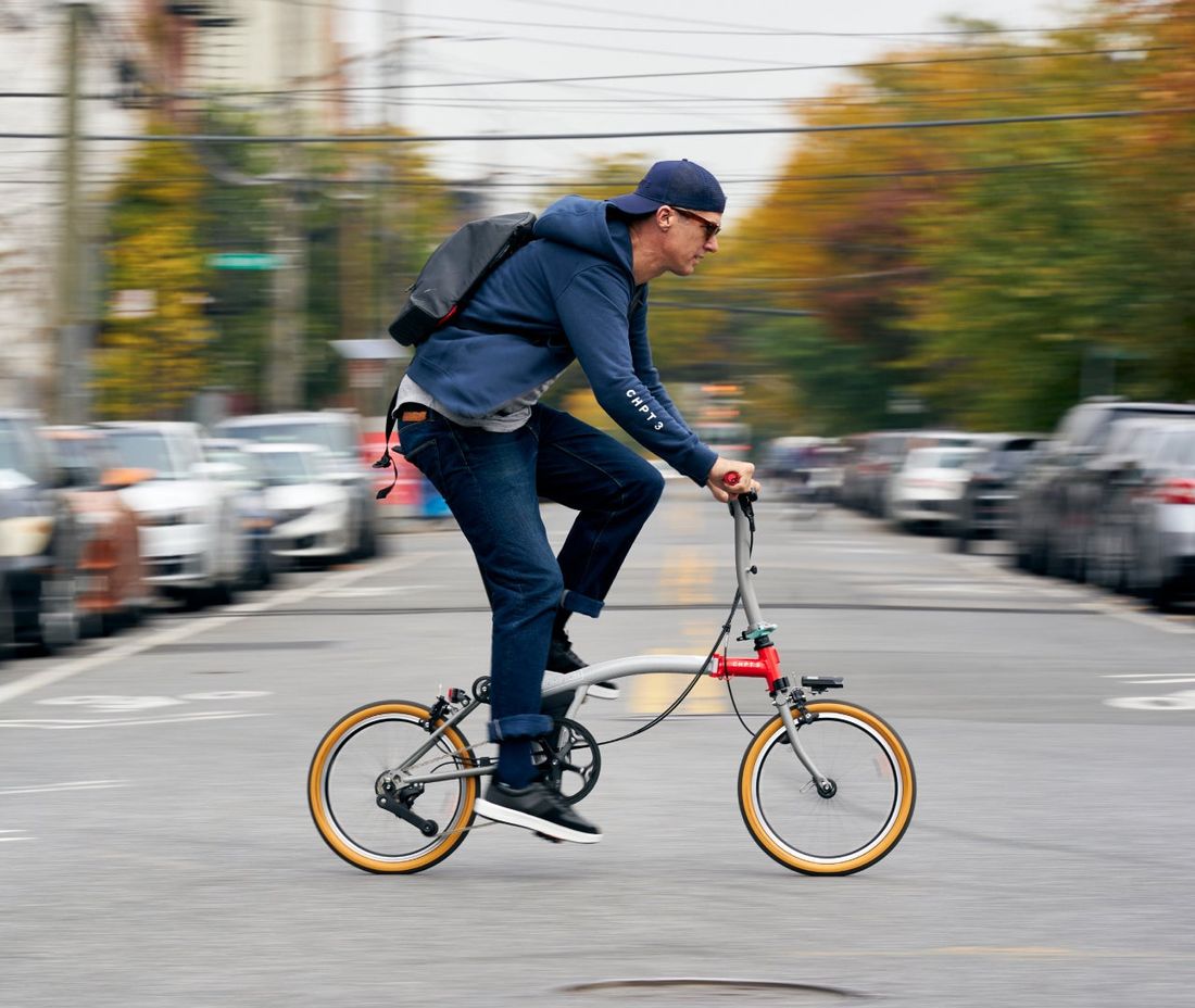 英折りたたみ自転車ブロンプトンが国内最大のスポーツサイクルフェスティバル「サイクルモードTOKYO 2024」に出展