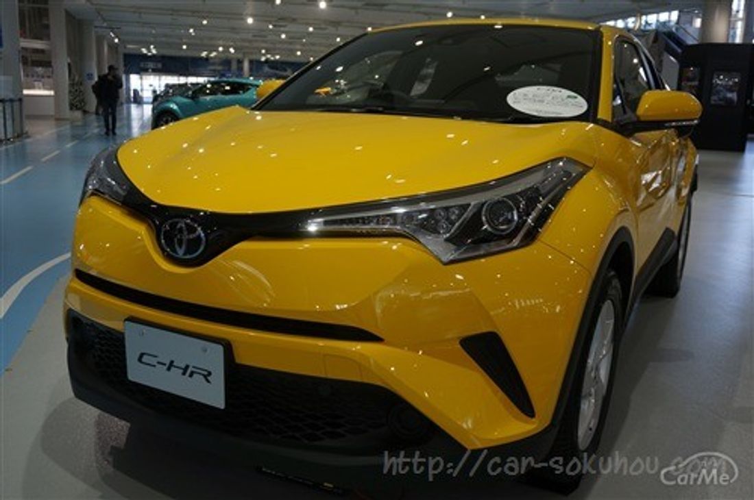 トヨタ C-HR 2017