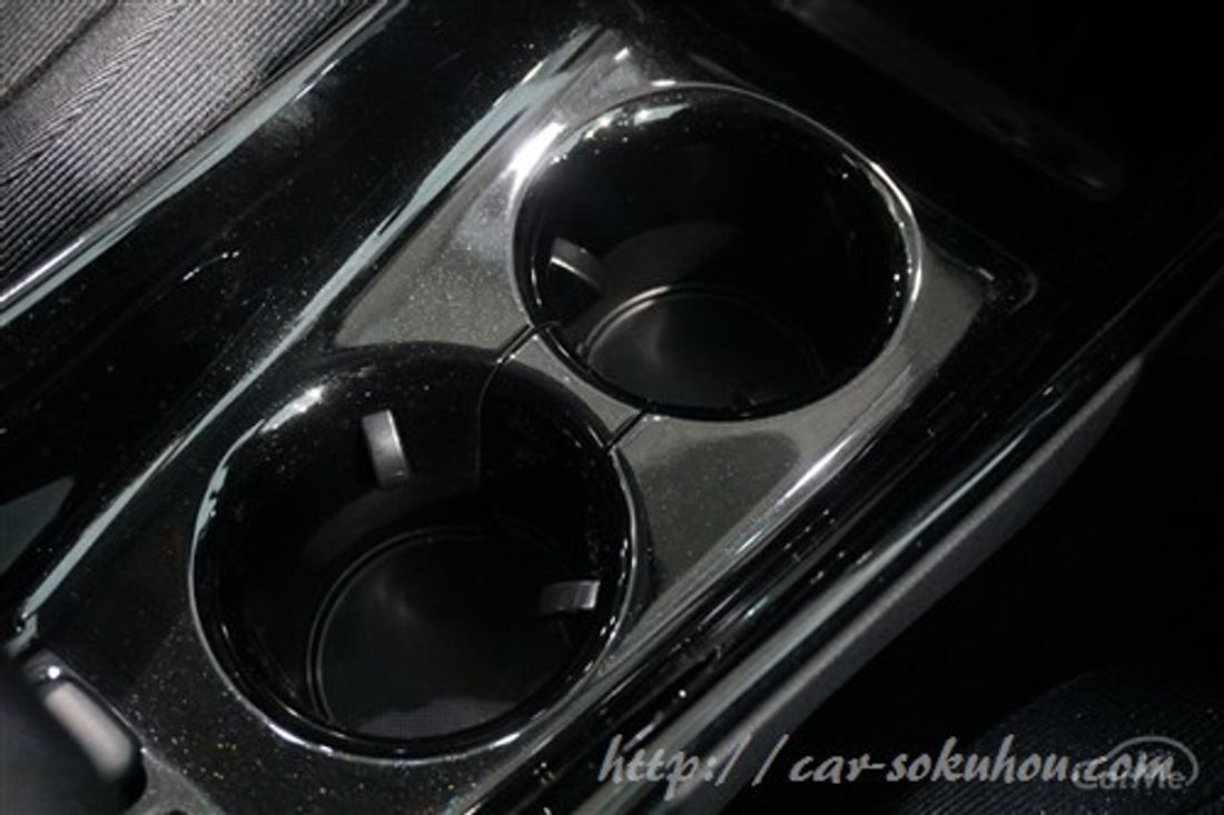トヨタ プリウスPHV 2017