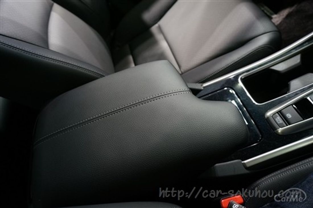 ホンダ アコード 2016