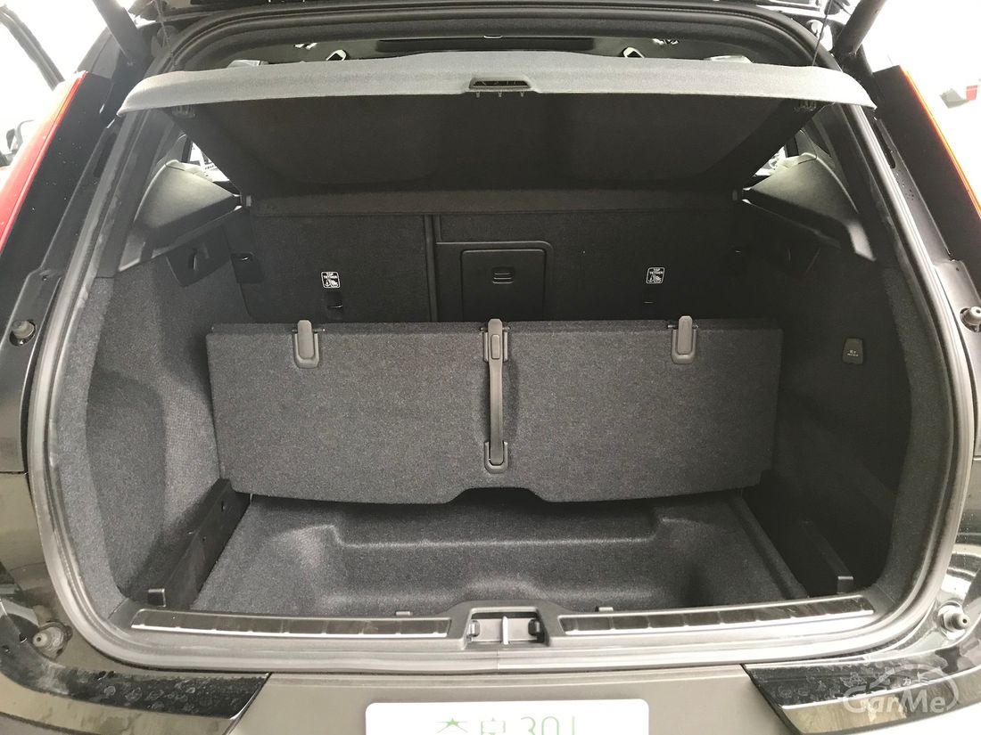 ボルボ XC40(大田中撮影)