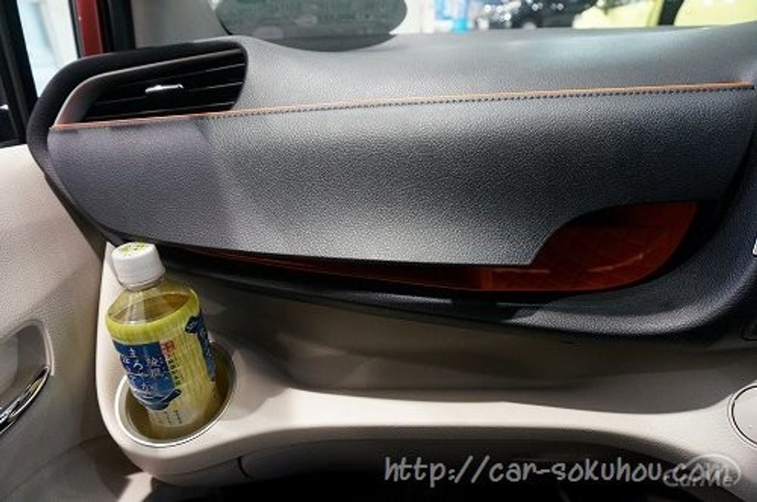 トヨタ シエンタ 2015