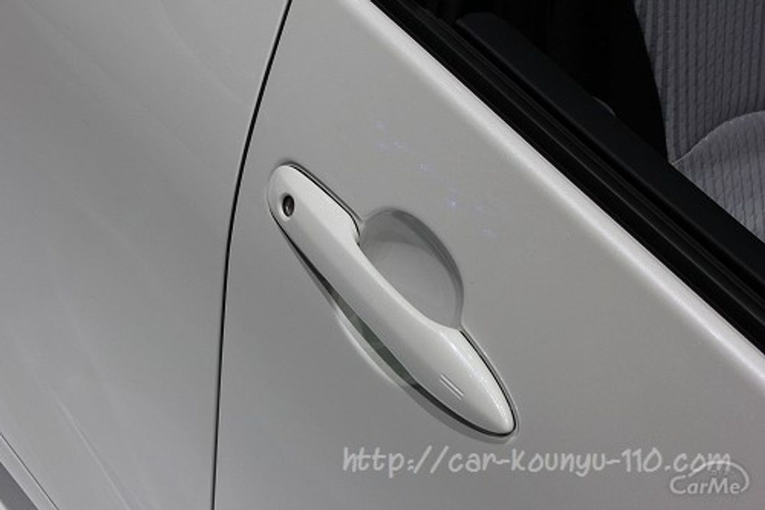 トヨタ プリウス 2016