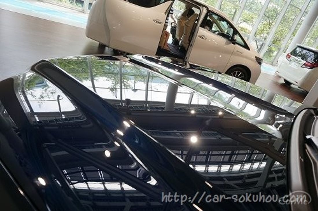 トヨタ ランクル200 2015