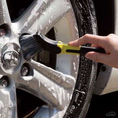洗車ブラシのおすすめ5選 ボディやホイールを傷つけないやわらかタイプも紹介 車ニュース 中古車情報 中古車検索なら 車選びドットコム 車選び Com