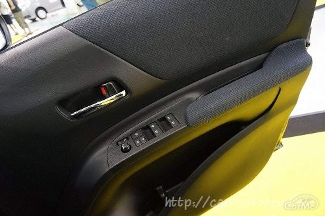 トヨタ シエンタ 2015
