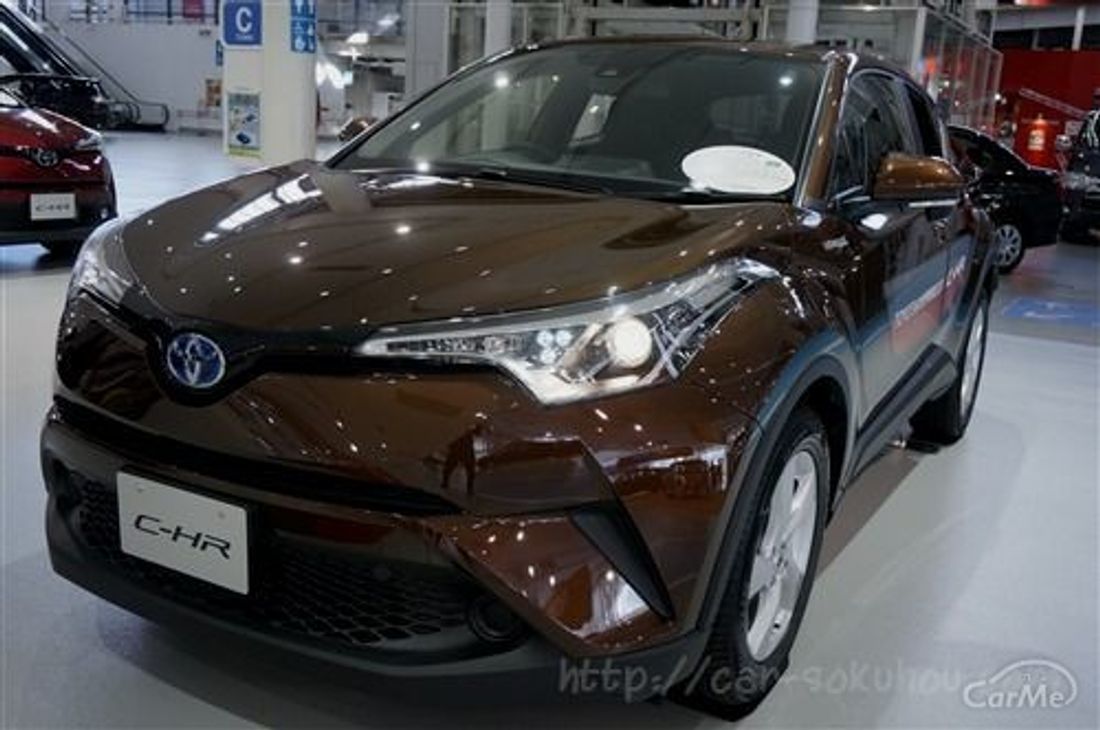 トヨタ C-HR 2017
