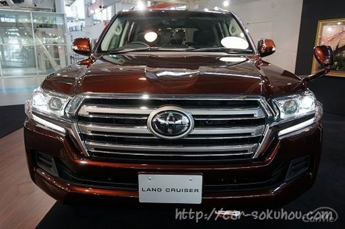 トヨタ ランクル200 2015