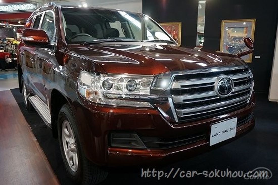 トヨタ ランクル200 2015