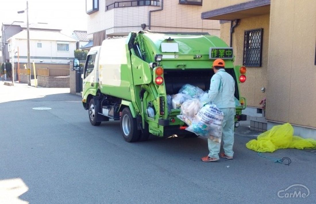 ごみ収集車 ごみ袋何個入るか知っていますか By 車選びドットコム