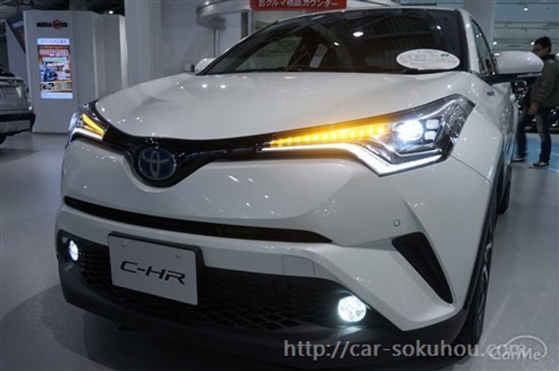 トヨタ C-HR 2017
