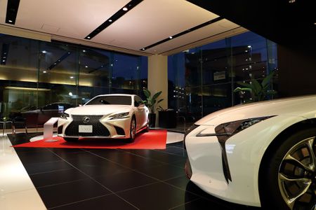 アヘッド レクサスLS