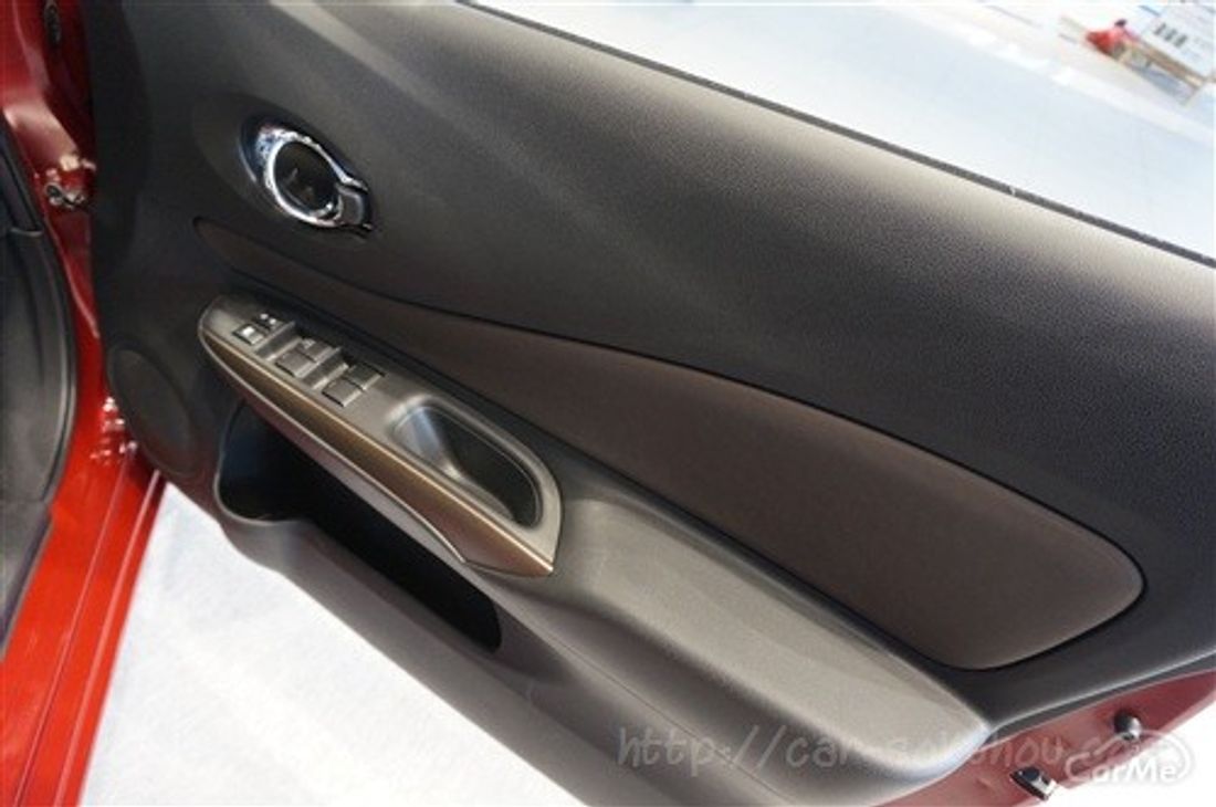 日産 ノート e-power 2016