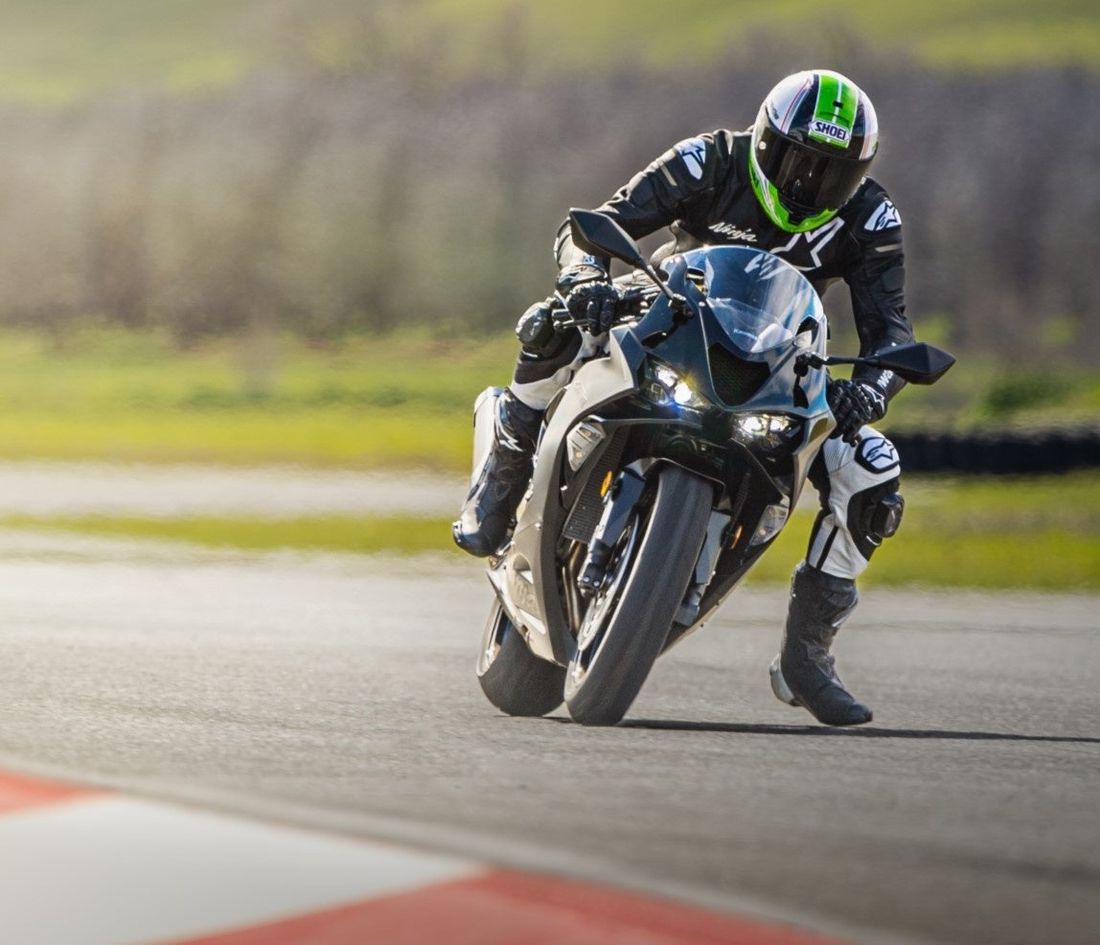 カワサキから「Ninja ZX-6R」シリーズ新発売！