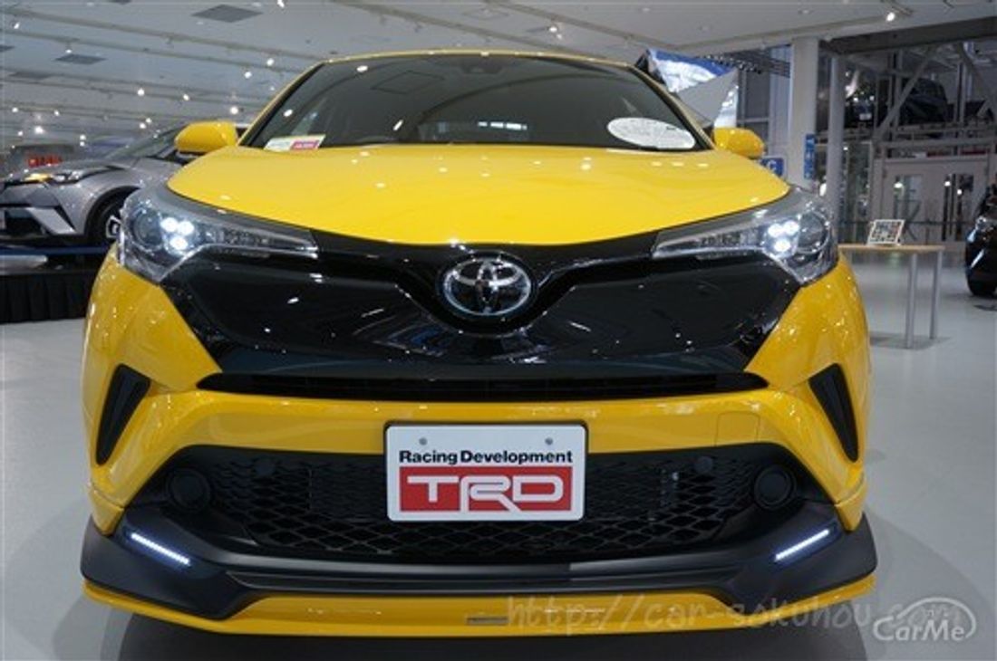 トヨタ C-HR 2017