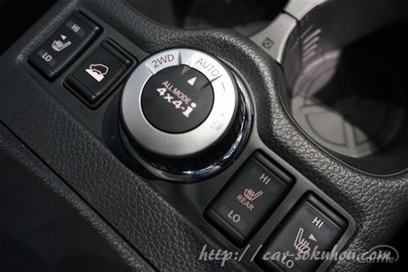 内装の違いは何 新型エクストレイルのガソリン車とハイブリッド車比較 車ニュース 中古車情報 中古車検索なら 車選びドットコム 車選び Com