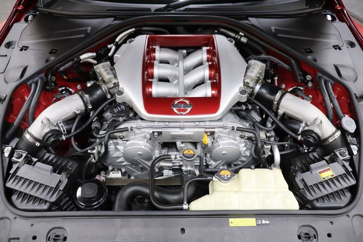 H.28(2016)年 日産 GT-R 3.8 ブラックエディション 4WD MY17 nismoスポリセ レッド 走行