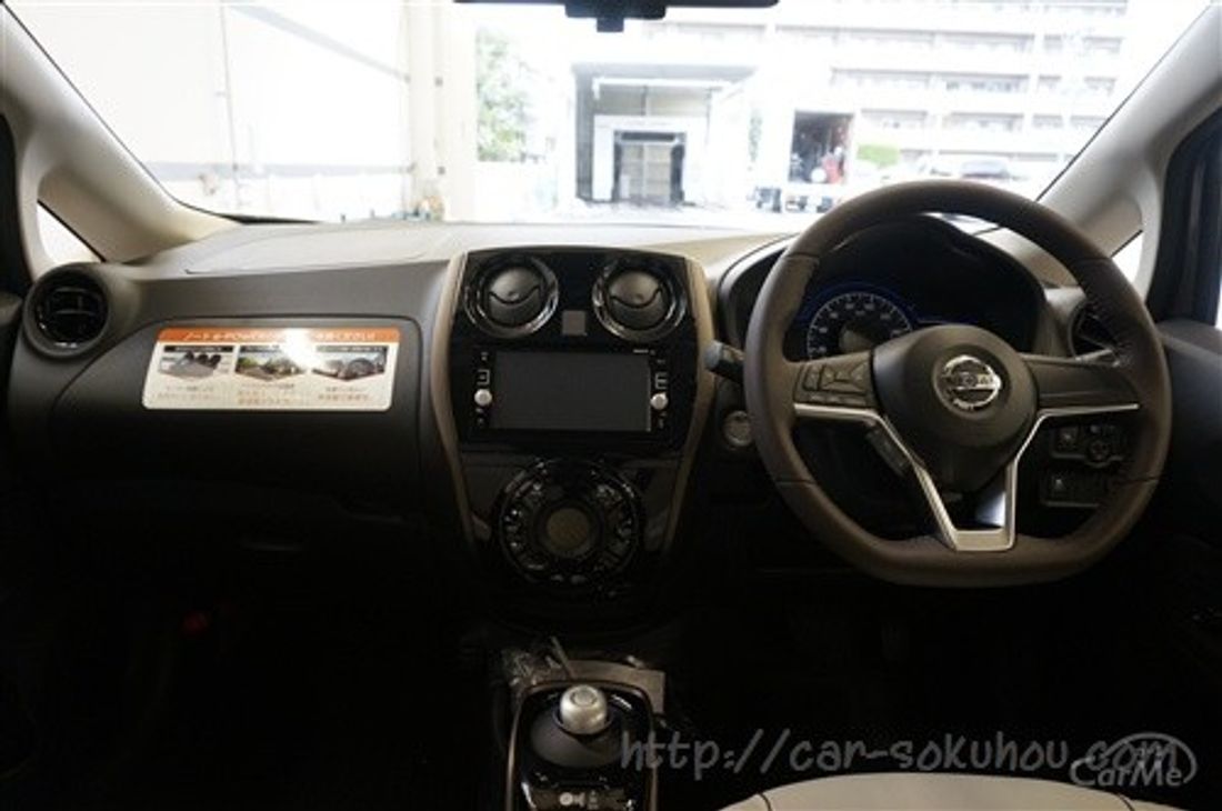 日産 ノート e-power 2016