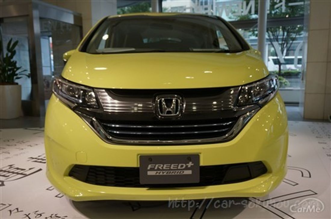ホンダ フリード+ 2016