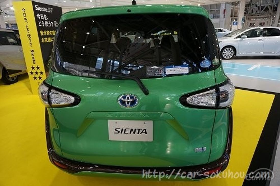 トヨタ シエンタ 2015