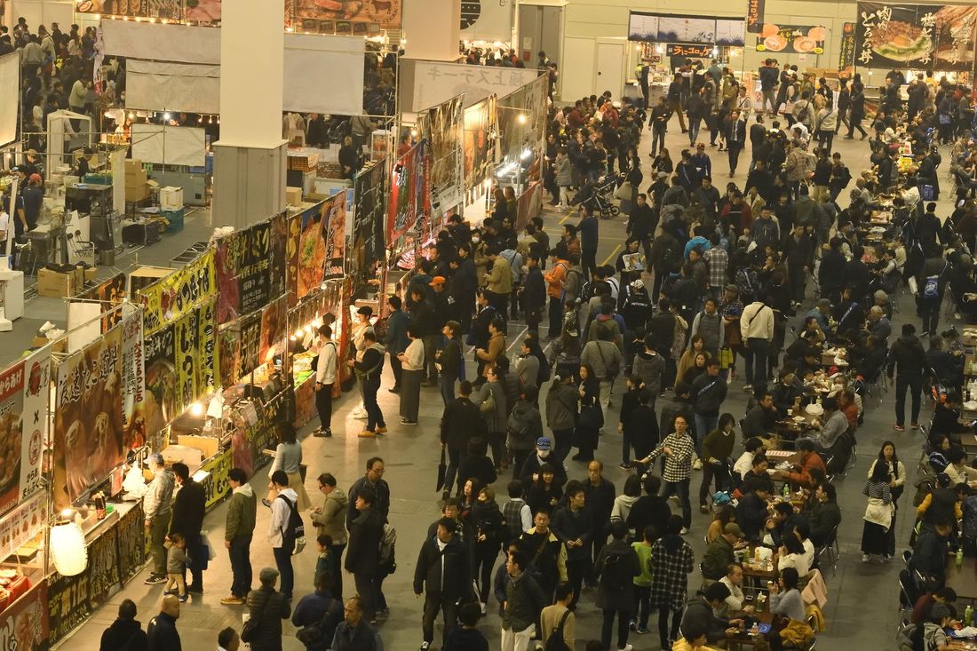 【第12回大阪モーターショー】クルマだけじゃない!?全国の絶品グルメ 約60店舗が、全国から勢揃い!『味わいロード』で…