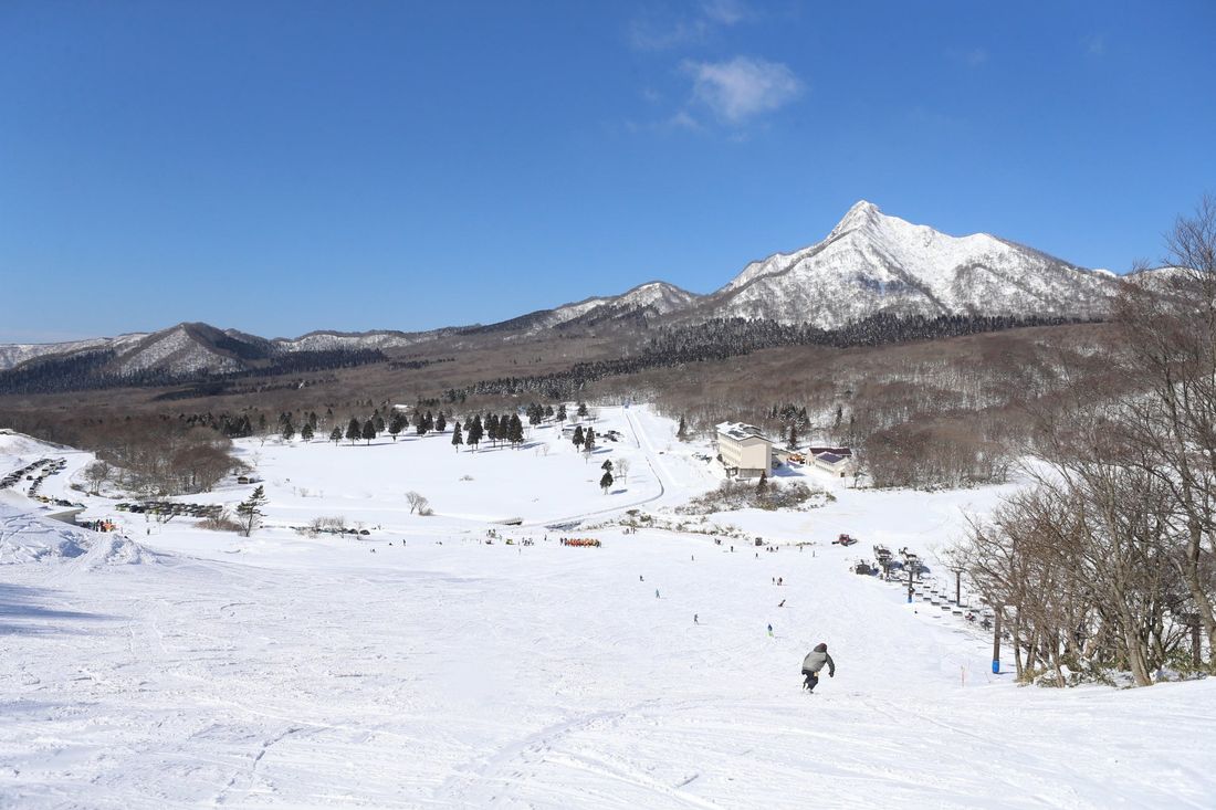 休暇村奥大山「鏡ヶ成スキー場」１２月２４日OPEN　オープン当日はリフト代が無料　＜記念企画＞リフト1日無料券を抽選で…