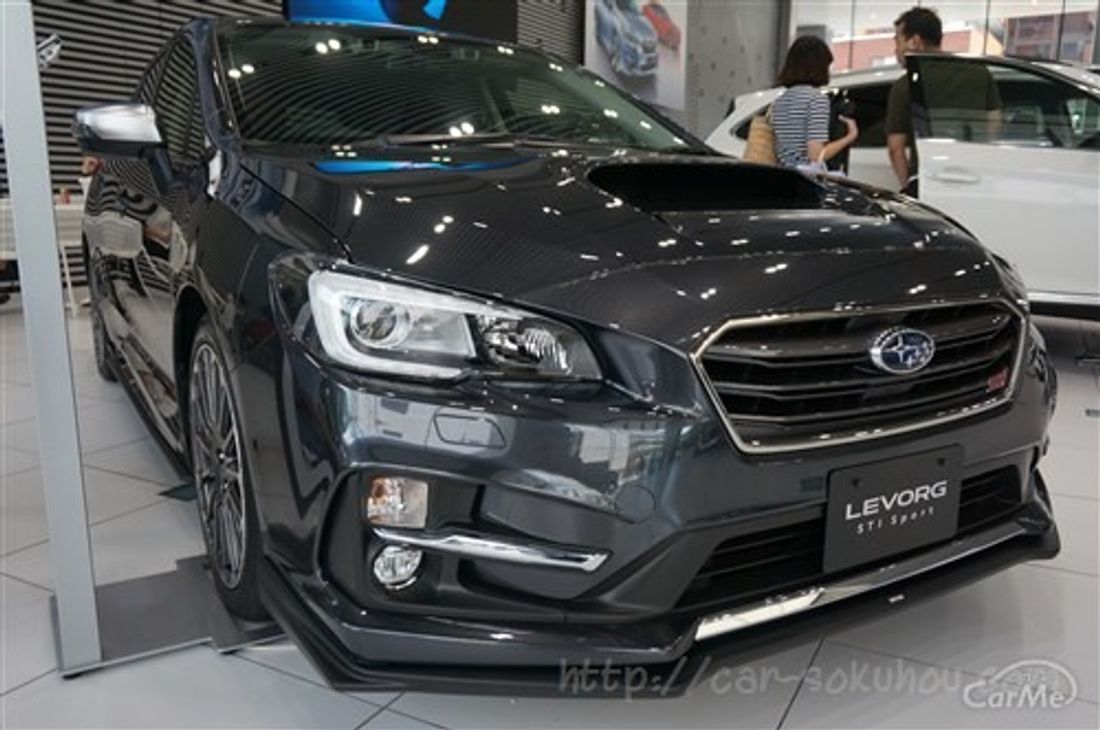 スバル レヴォーグ STI 2016