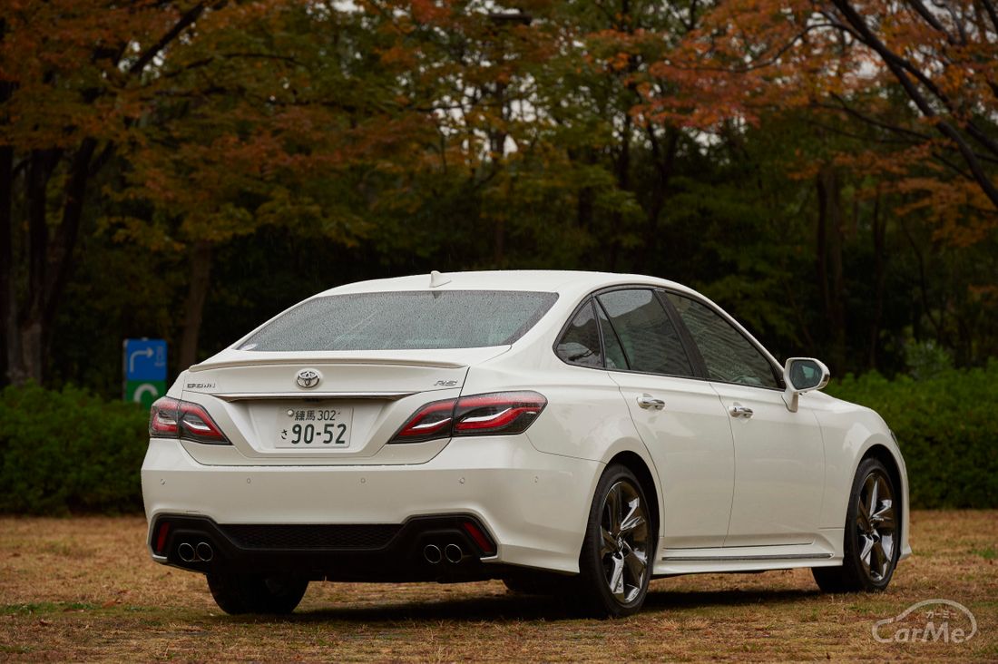 トヨタ クラウン RS 黒田明