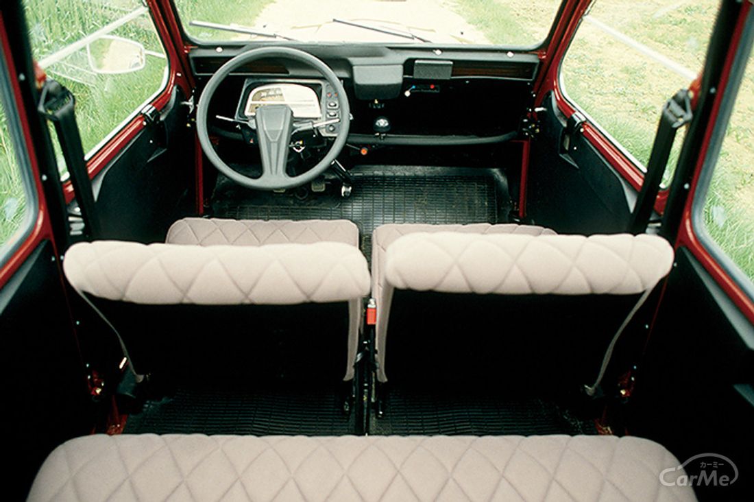 埋もれちゃいけない名車たち vol.74 “素の自分”が 試される シトロエン・2CV