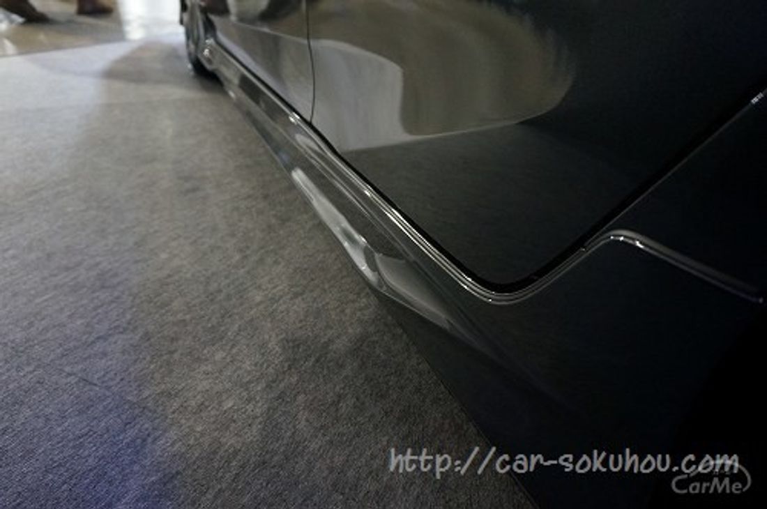 トヨタ プリウス 2016