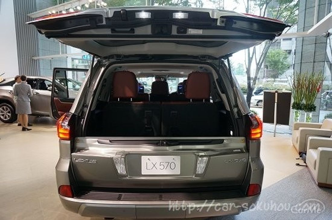 レクサス LX570 2015
