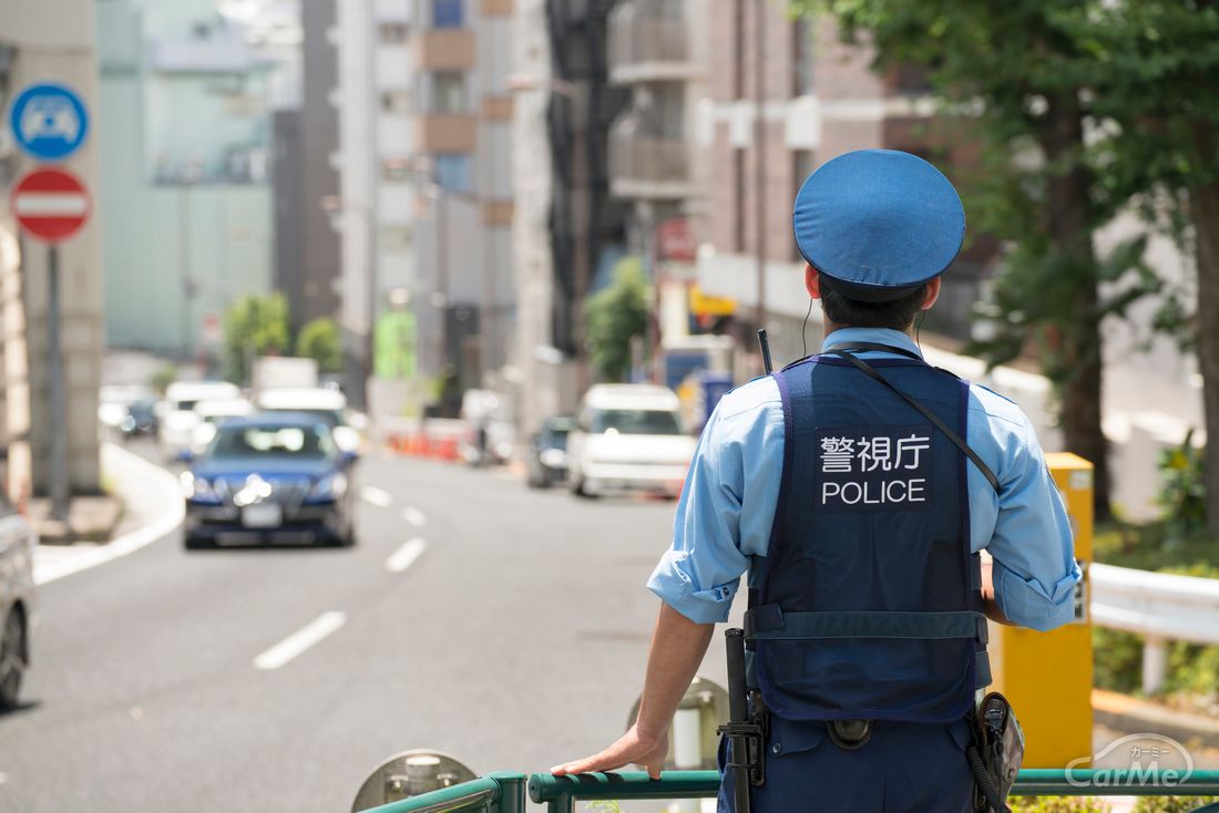 警察官