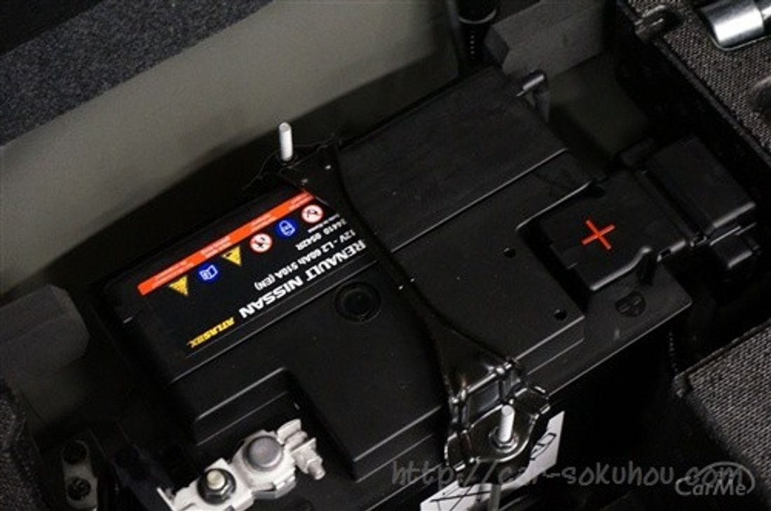 日産 ノート e-power 2016